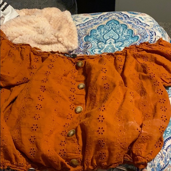 Off the shoulder crop top - Picture 1 of 1